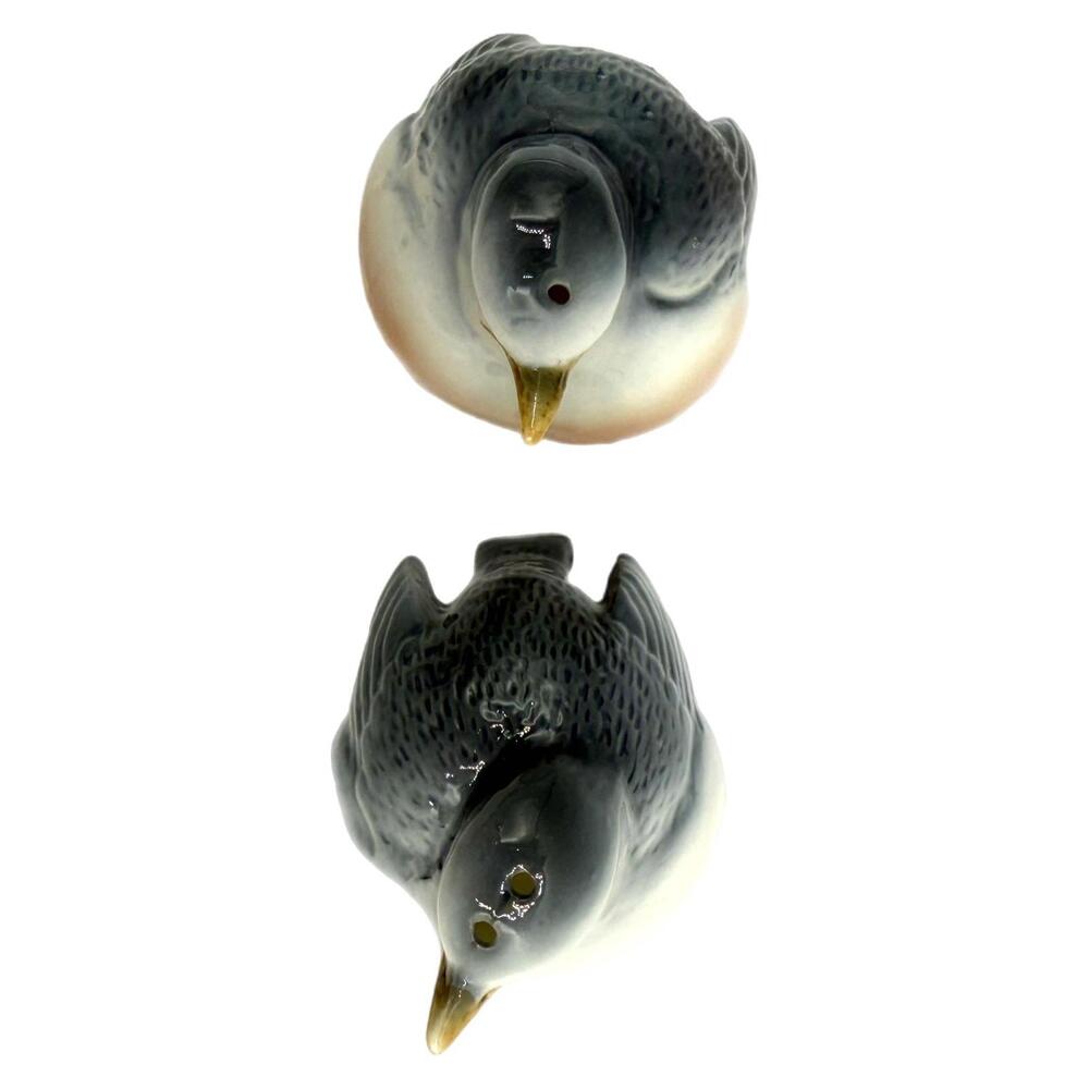 Antique Vintage Bone China Chubby Baby Bird Salt & Pepper Shakers - Picture 5 of 6